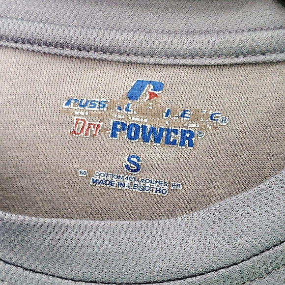 🏷5/$20🏷 Russell Athletic Dri-Power Tshirt - Size Small (some snags) - Picture 6 of 11
